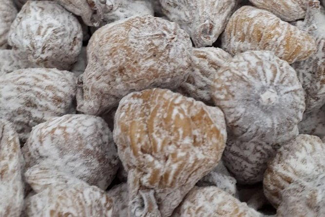 eat-tell-portos-tale-the-historical-tour-that-goes-through-your-stomach