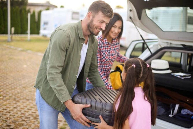 from-kef-airport-private-transfer-to-reykjavik-in-iceland