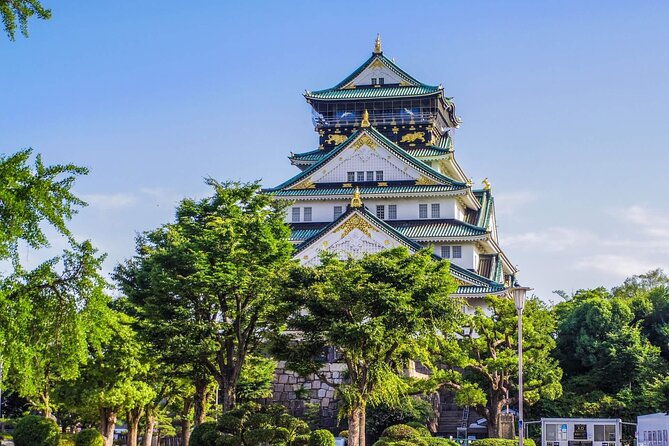 full-day-walking-tour-in-osaka-castle-temples-and-ukiyoe