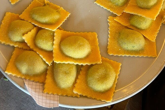 gelato-and-fettuccine-pasta-cooking-class-in-rome-piazza-navona