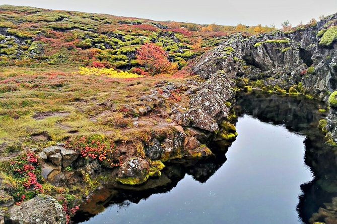 golden-circle-super-jeep-adventure-with-snowmobiling-on-glacier