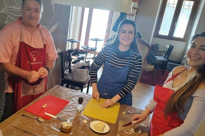 intimate-and-authentic-pasta-lesson-chianti-wine-free-parking