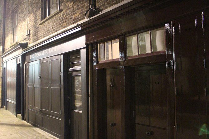 jack-the-ripper-walking-tour-in-london-2