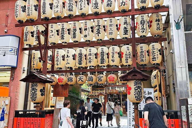 kyoto-nishiki-market-depachika-2-hours-food-tour-with-a-local