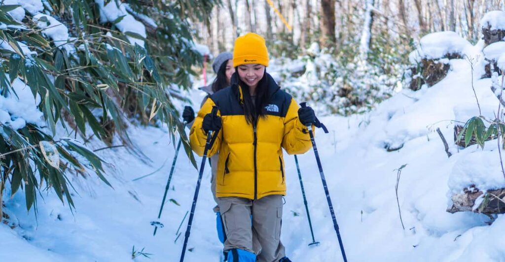 Lake Tachibana: Snowshoe to a Frozen Lake!
