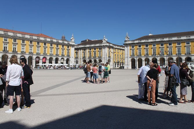 lisbon-essential-walking-tour-history-stories-and-lifestyle