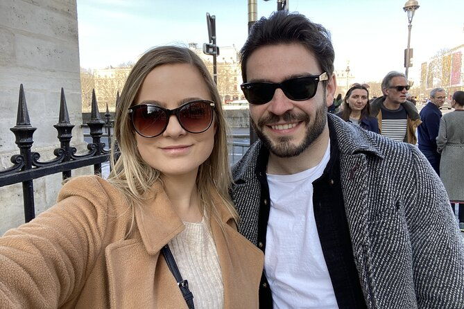 live-laugh-love-along-the-seine-quest-experience-in-paris