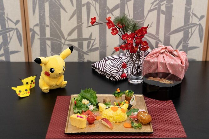 making-a-pokemon-pikachu-character-bento