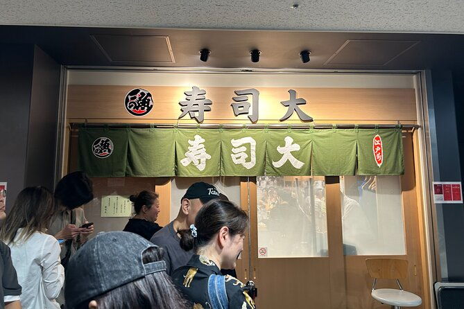 morning-market-adventure-toyosu-tsukiji-with-tuna-auction