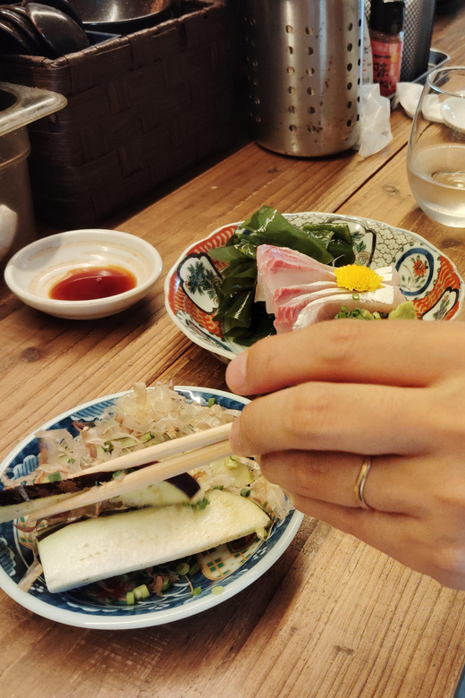 Nara: Customized Barhopping Tour – 3 Hours of Local Bars