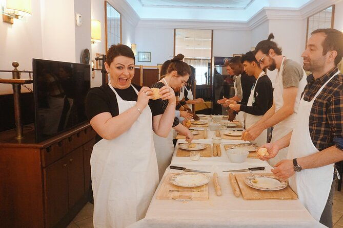 pasta-and-tiramisu-cooking-class-in-rome-piazza-navona