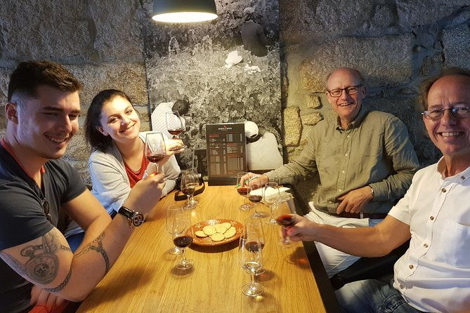 port-and-douro-wine-walking-tour-with-10-tastings