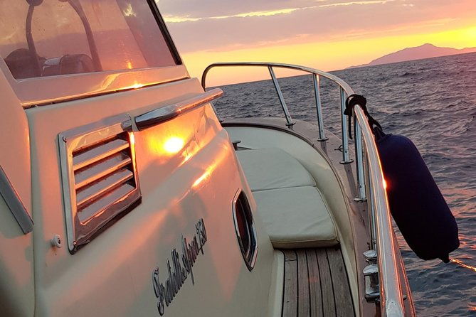private-boat-tour-among-the-wonders-of-positano-and-the-amalfi-coast