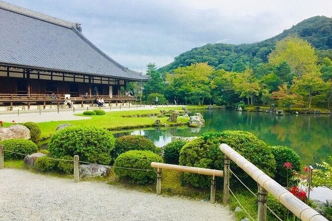 private-half-day-guided-tour-in-arashiyama-kyoto