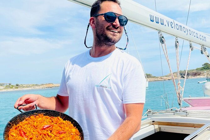 private-sailing-with-paella-and-tapas-in-palma