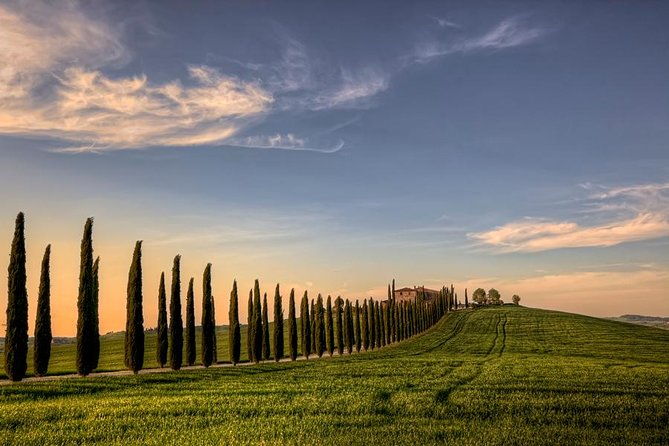 private-tour-medieval-val-dorcia-by-minivan-from-florence