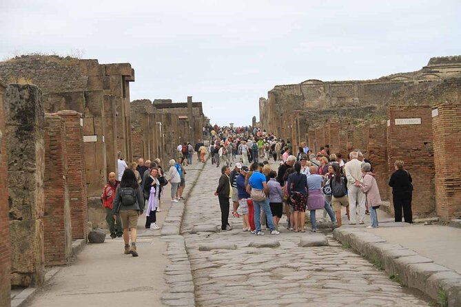private-tour-of-pompeii-sorrento-and-positano-from-naples