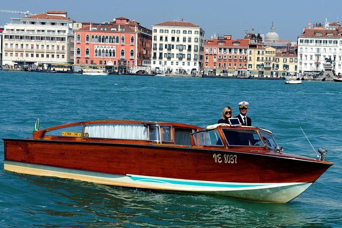 private-tour-on-murano-island-discover-the-art-of-artisanal-glassblowing