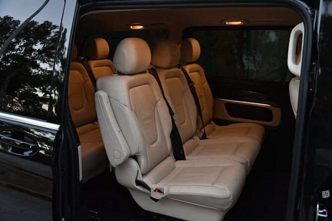 private-transfer-from-athens-airport-to-athens-pireaus-suburbs