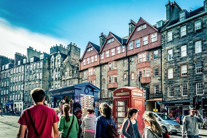 private-walking-tour-edinburgh-highlights-including-entry-to-edinburgh-castle