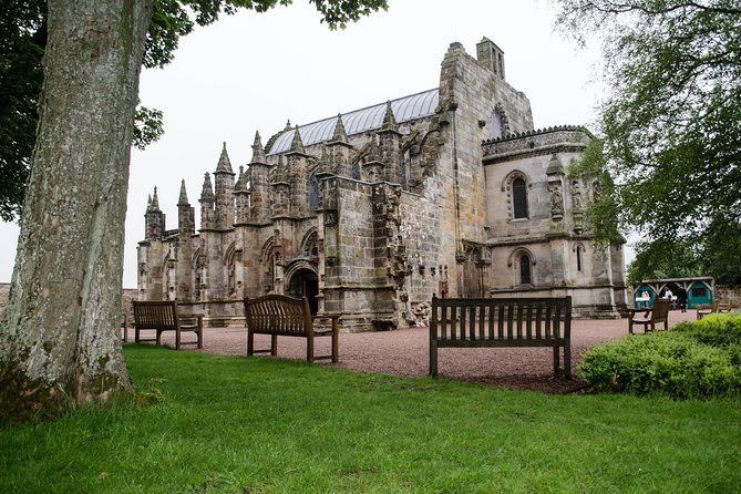 rosslyn-chapel-dunfermline-abbey-and-stirling-castle-day-tour