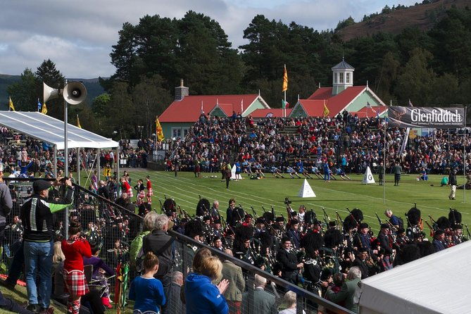 round-trip-transportation-to-the-braemar-highland-games-from-edinburgh