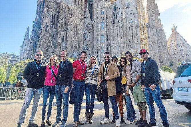 sagrada-familia-the-golden-hour-with-skip-the-line-tickets