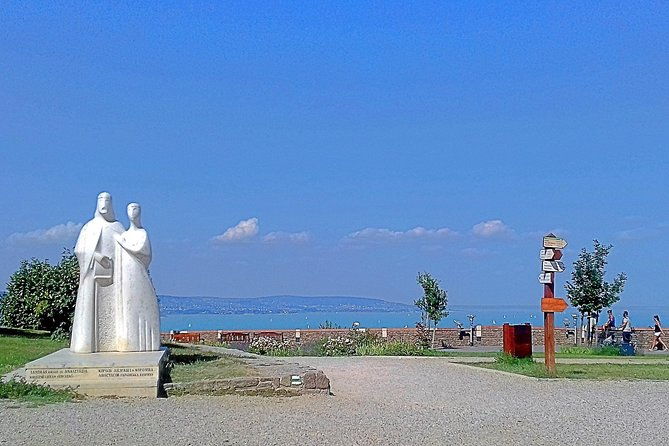 see-the-hungarian-sea-lake-balaton