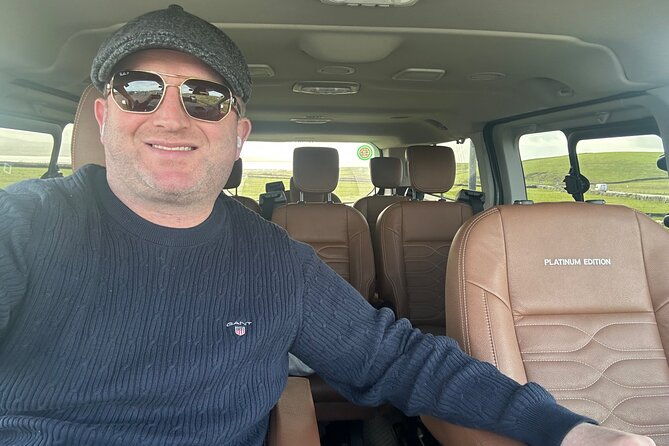 sheepdogs-in-the-countryside-authentic-dubliners-city-tour-combo