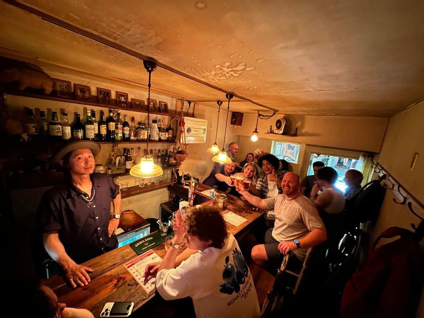 shinjuku-bar-hopping-night-tour-at-japanese-izakaya
