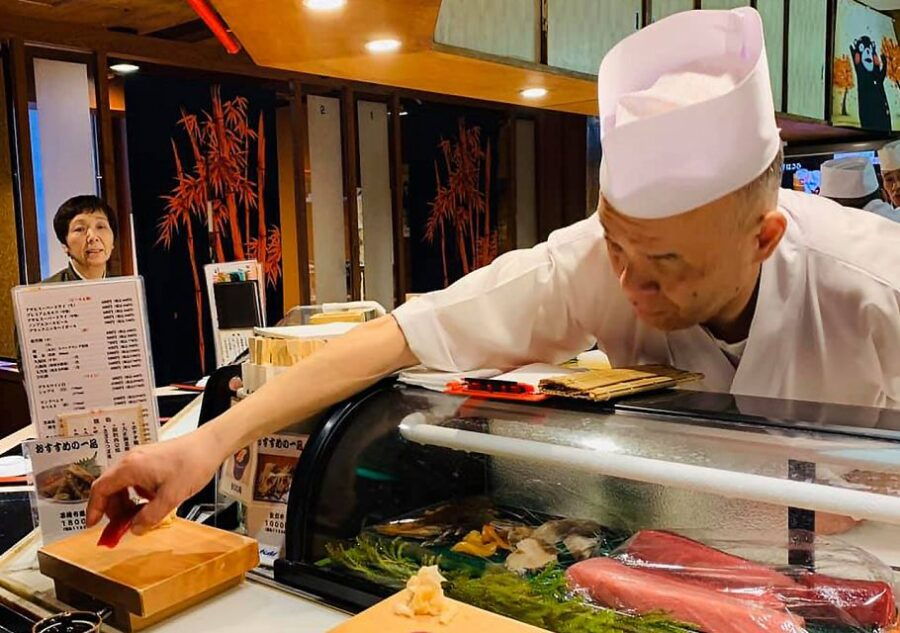 shinjuku-golden-gai-food-tour