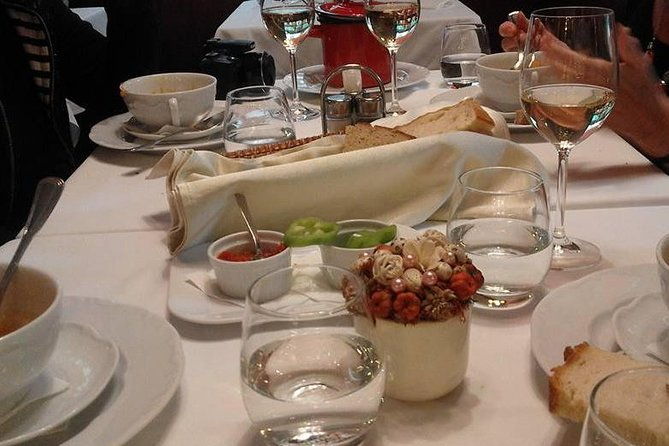 small-group-culinary-walking-tour-in-budapest