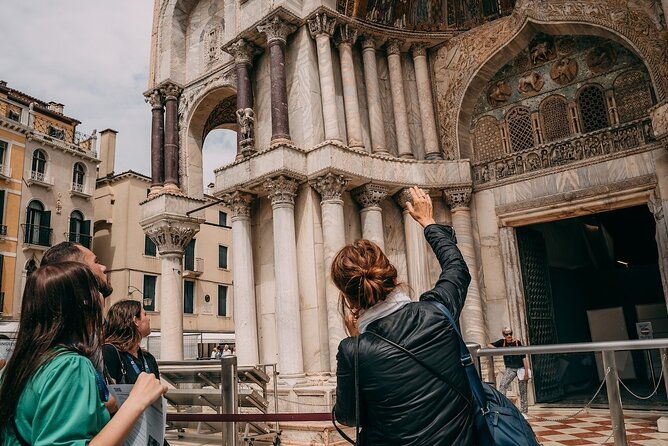 small-group-saint-marks-basilica-and-terrace-priority-access