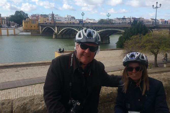 small-group-tour-seville-city-center-and-plaza-espana-via-segway