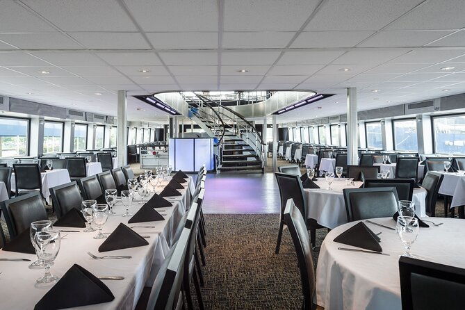 Spirit of Philadelphia Signature Dinner Cruise With Buffet
