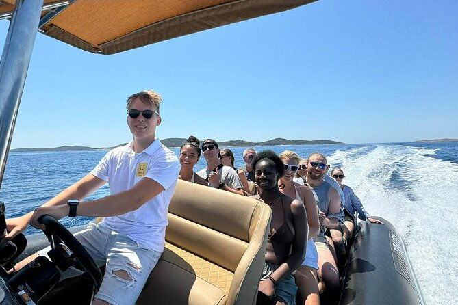 split-blue-lagoon-hvar-brac-5-islands-boat-tour-small-group