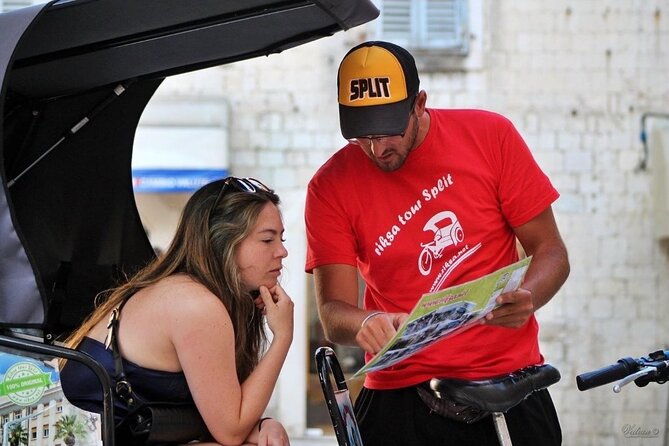 split-tour-in-private-electric-rickshaw