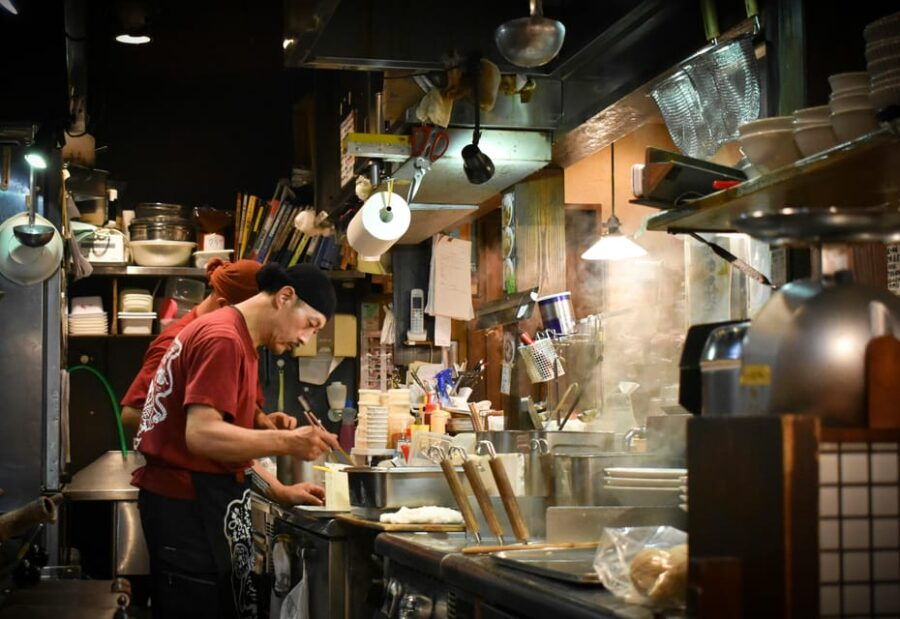 street-eats-izakaya-treats-your-ultimate-tokyo-food-tour