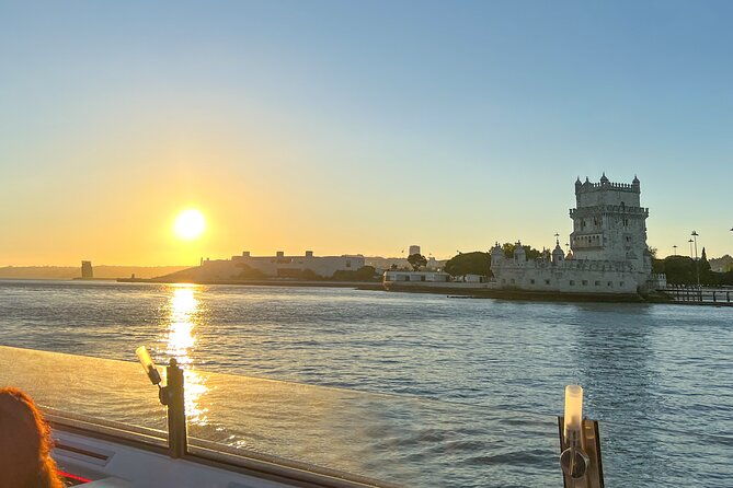 sunset-cruise-on-tagus-river-with-welcome-drink-included