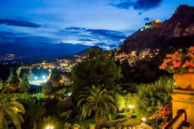 taormina-sunset-walking-tour-with-aperitif-on-roof-top-terrace