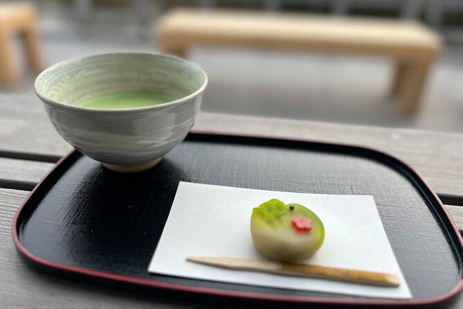 tokyo-japanese-garden-walking-tour-with-tea-and-sweets-2