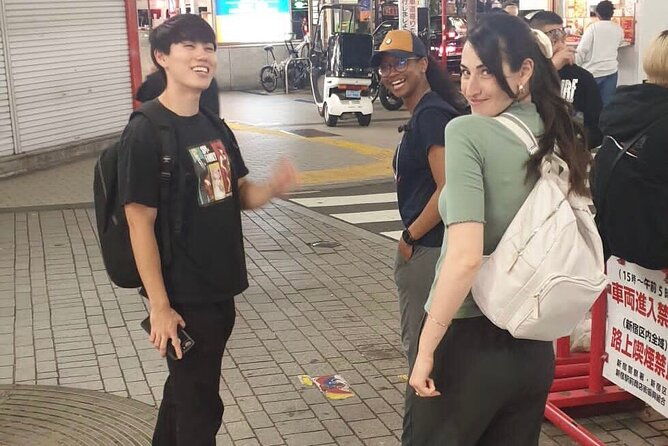 tokyos-bizarre-pub-hopping-tours-personalized-and-localized