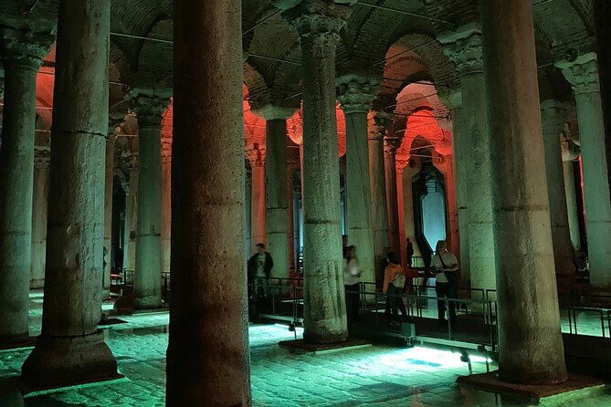 tour-with-guide-taha