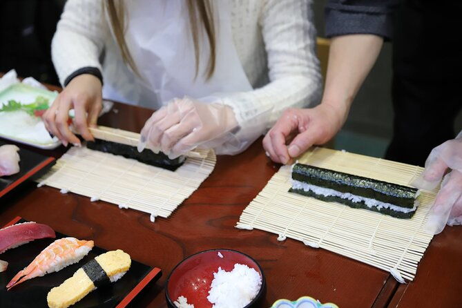 tsukiji-fish-market-guided-tour-and-sushi-making-with-pro-chef
