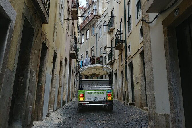 tuk-tuk-lisbon-the-best-of-lisbon-in-half-a-day