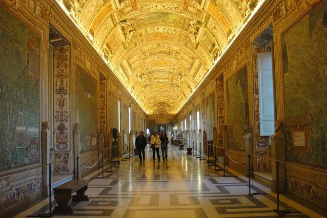 vatican-evening-tour-the-museums-at-their-best-i-max-6-people