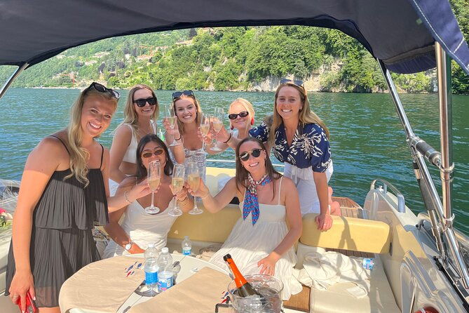 2-hour-private-tour-sailing-on-lake-como-with-aperitif