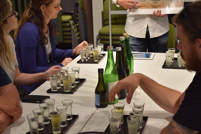 1-5-hours-kyoto-insider-sake-experience