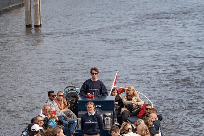 1-hour-canal-cruise-in-amsterdam