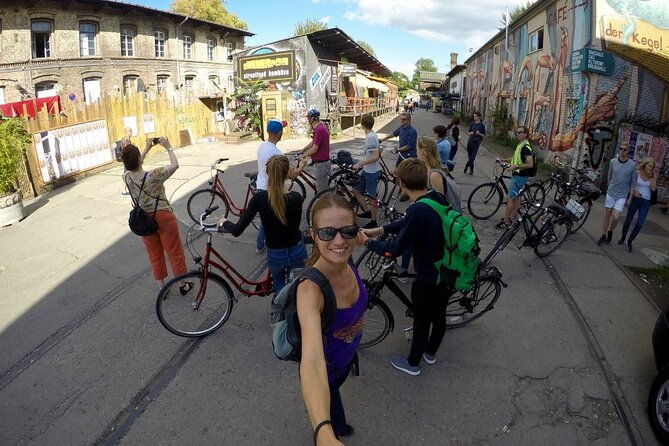 3-hour-alternative-berlin-bike-tour-vibes-of-berlin